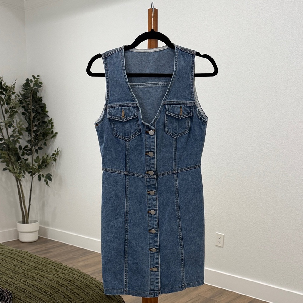 Stylish Blue Denim Sleeveless Dress